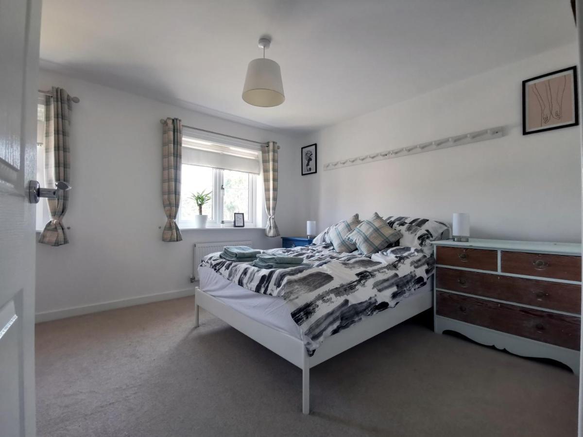 2 Bedroom House With Free Parking Lyme Regis Exterior photo